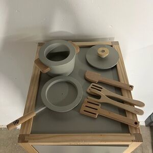 Hearth & Hand Kids Cooking Set - Gray and Tan
